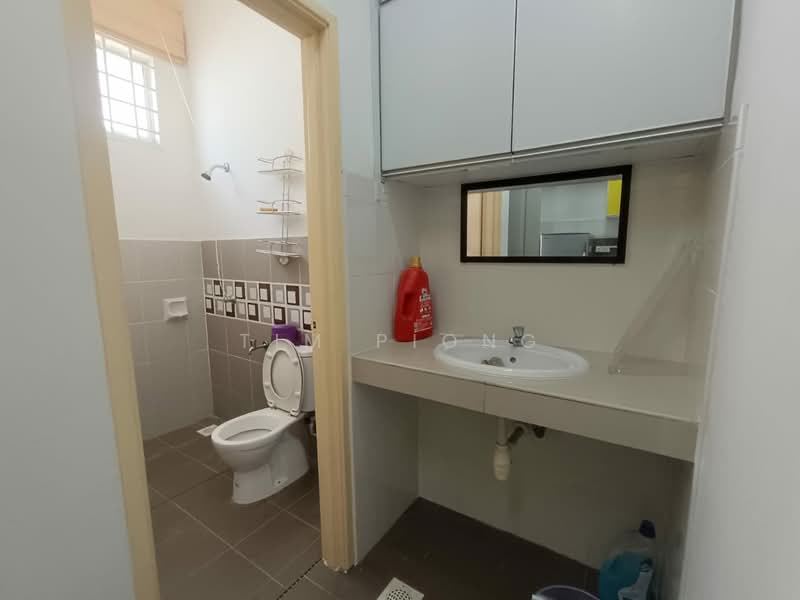 Rumah Teres 2 Tingkat untuk Dijual di Taman Bertam Setia (Tanjong Minyak) - Tim Piong - Bathroom - PropertyGuru.com.my