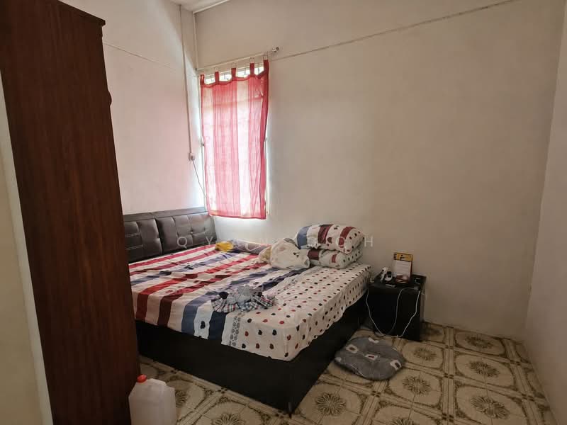 Rumah Teres 2 Tingkat untuk Dijual di Island Glades (Jelutong) - Qyan Goh - Bedroom - PropertyGuru.com.my