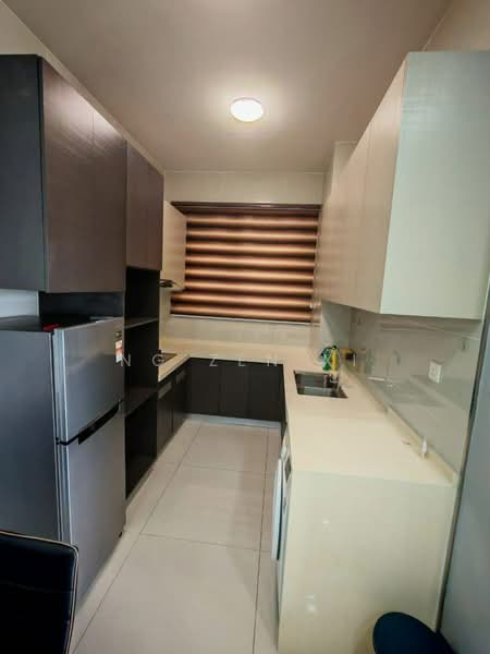Condominium for Rent at Kings Bay @ Country Garden Danga Bay - NG ZEN XI - Kitchen - PropertyGuru.com.my