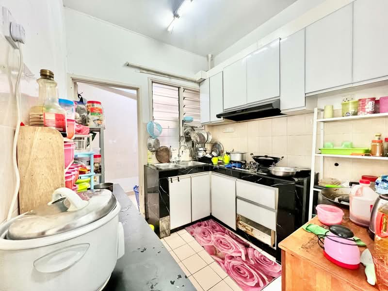 Pangsapuri untuk Dijual di Pangsapuri Mawar - Sabirin Ahmad - Kitchen - PropertyGuru.com.my