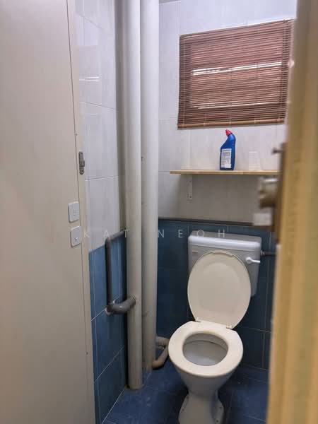Kedai / Pejabat untuk Disewa di Taman Perindustrian Kip (Kepong) - KAT NEOH - Bathroom - PropertyGuru.com.my
