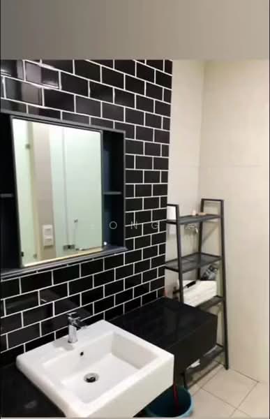 Servis Apartment untuk Disewa di Union Suites - Yeong . - Bathroom - PropertyGuru.com.my