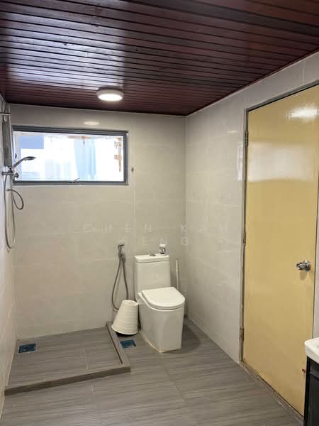Condominium for Rent at Menara Bukit Ceylon - Chen Kah Seng - Bathroom - PropertyGuru.com.my