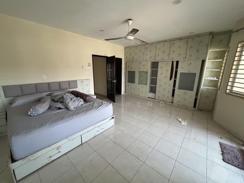2-storey Terraced House for Sale in Taman Juru Jaya (Bukit Minyak) - Sean Heng - Bedroom - PropertyGuru.com.my