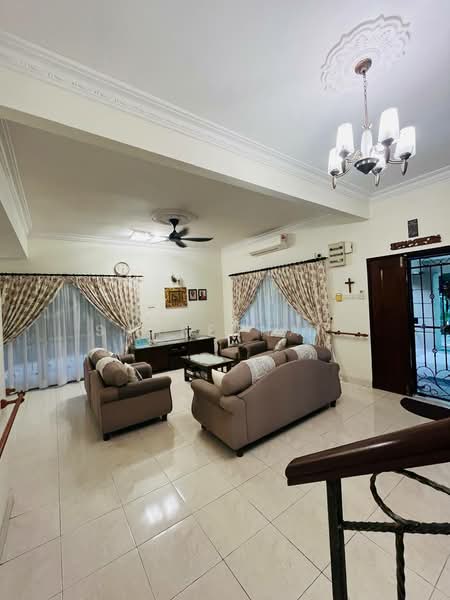 Semi-Detached House for Sale in Taman Setia Balakong (Balakong) - Shareena . - Living Room - PropertyGuru.com.my