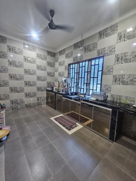 Bungalow for Sale in Seremban (Negeri Sembilan) - Rena Rahman - Kitchen - PropertyGuru.com.my