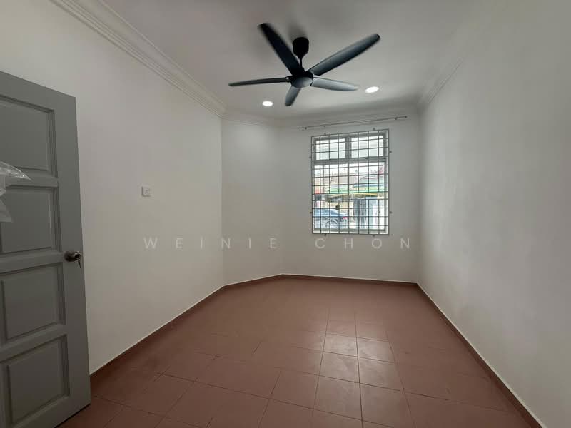 Rumah Teres 1 Tingkat untuk Dijual di Taman Universiti (Skudai) - Weinie Chon - PropertyGuru.com.my