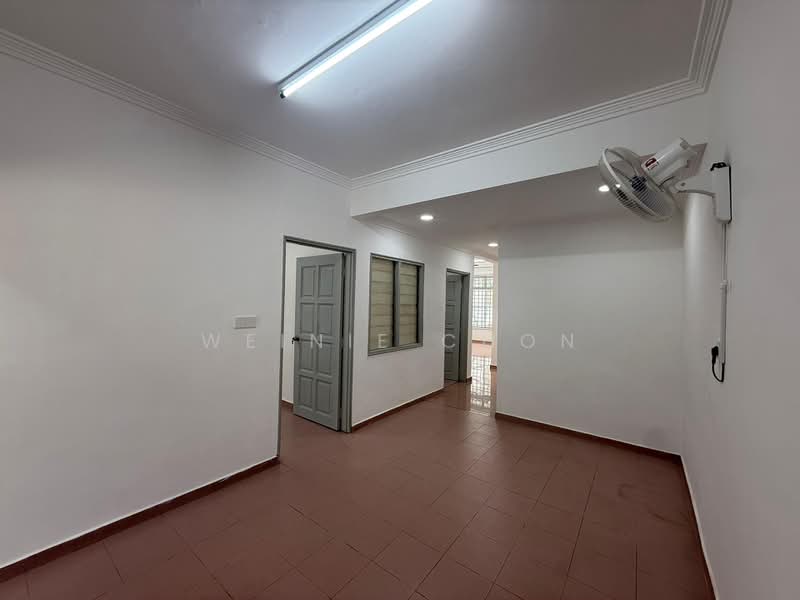 Rumah Teres 1 Tingkat untuk Dijual di Taman Universiti (Skudai) - Weinie Chon - PropertyGuru.com.my