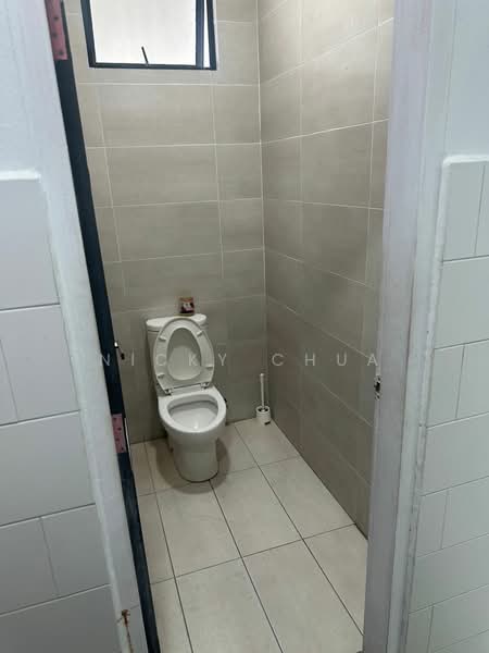 Shop / Office for Rent in Senawang (Negeri Sembilan) - Nicky Chua - Bathroom - PropertyGuru.com.my