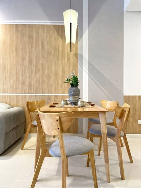 Service Residence for Rent at Met 1 Residences - Henry Kooi Kuan Xiang - Dining Room - PropertyGuru.com.my