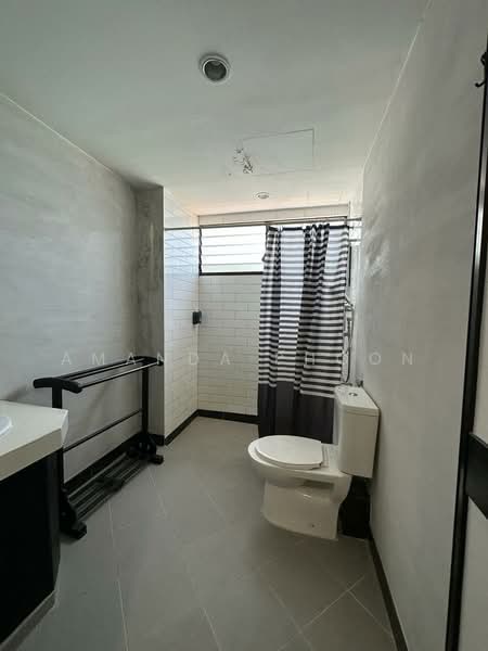 Kondominium untuk Disewa di Twin Towers - Amanda Phoon - Bathroom - PropertyGuru.com.my