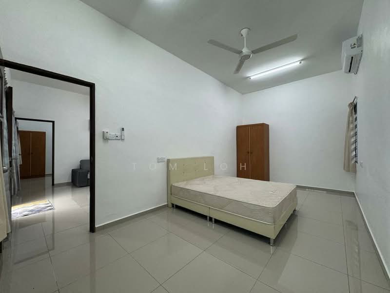 Bungalow for Rent in Skudai (Johor) - Tom Loh - Bedroom - PropertyGuru.com.my
