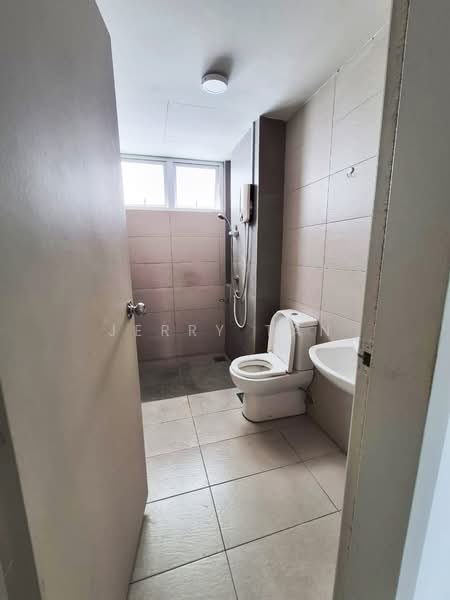 Kondominium untuk Disewa di Gardens Ville - Jerry Tan - Bathroom - PropertyGuru.com.my