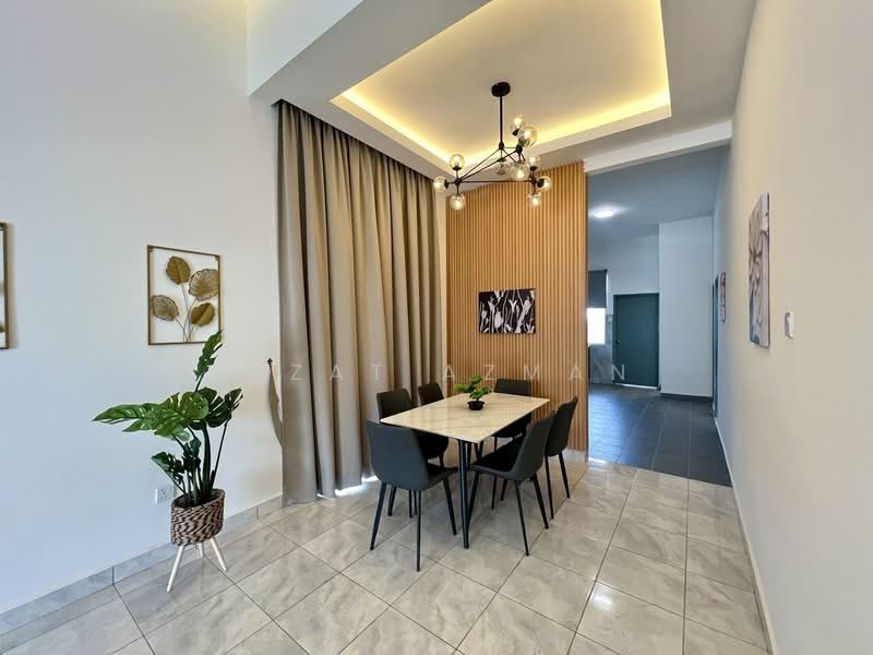 Rumah Teres untuk Dijual di Kampung Chengal Lempong (Sungai Karang) - Izzat Azman - Dining Room - PropertyGuru.com.my