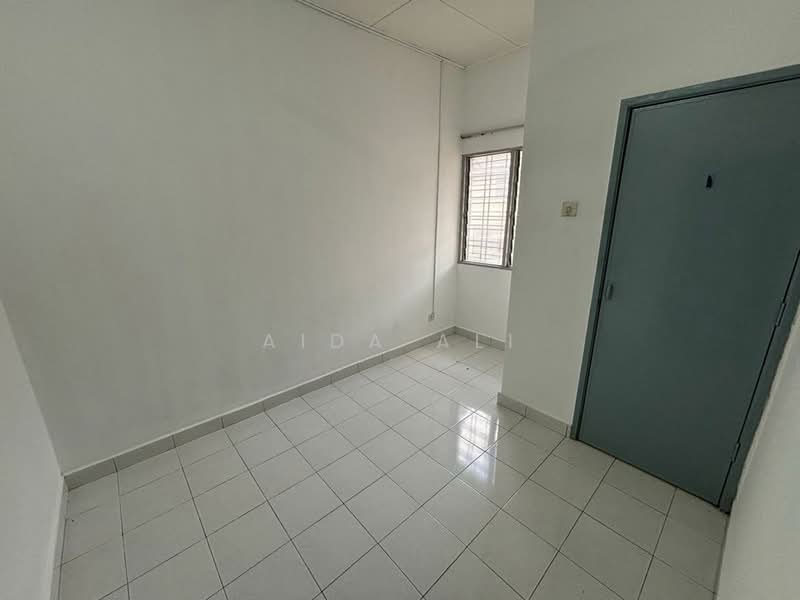 Rumah Teres 2 Tingkat untuk Dijual di Bandar Puncak Alam (Puncak Alam) - Aida Ali - Interior - PropertyGuru.com.my