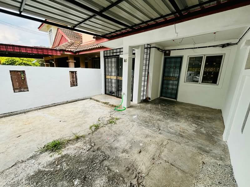 Rumah Teres 2 Tingkat untuk Dijual di Bandar Puncak Alam (Puncak Alam) - Aida Ali - Exterior - PropertyGuru.com.my