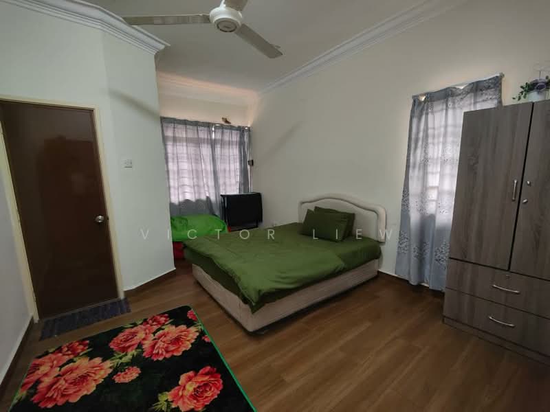 2-storey Terraced House for Sale in Bandar Utama 7 (Bandar Utama) - Victor Liew - Bedroom - PropertyGuru.com.my