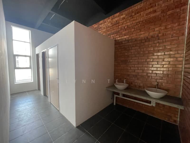 Warehouse for Rent in Kulim (Kedah) - Elynn Tee - Bathroom - PropertyGuru.com.my