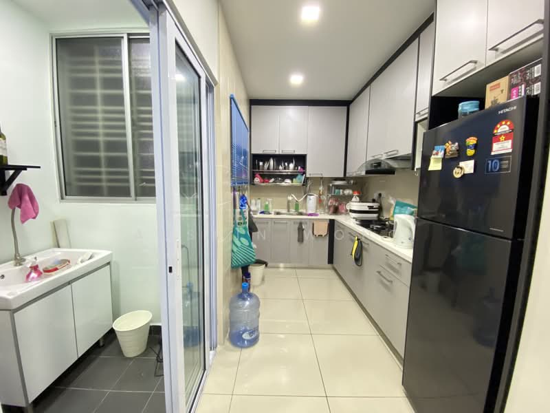 Condominium for Rent at Koi Prima Condominium - Austin Wong - Kitchen - PropertyGuru.com.my