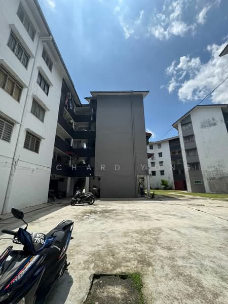 Shop for Sale in Taman Molek (Johor Bahru) - Richard Yong - Exterior - PropertyGuru.com.my