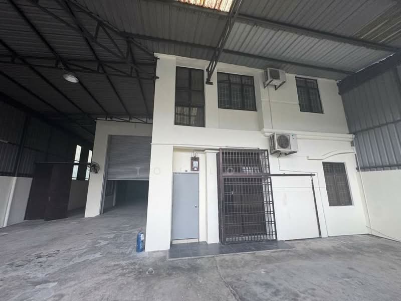 Semi-D Factory for Rent in Taman Tan Sri Yaacob (Johor Bahru) - Tom Loh - Exterior - PropertyGuru.com.my