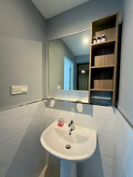 Service Residence for Sale at Country Garden Central Park - Terry Tan - Bathroom - PropertyGuru.com.my