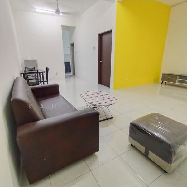 Townhouse for Rent in Lunas (Kedah) - Kah Hui Teoh - Living Room - PropertyGuru.com.my