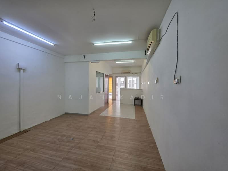 Office for Sale in Bandar Baru Bangi (Selangor) - Najah Kadir - Interior - PropertyGuru.com.my