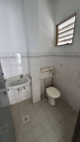 Rumah Teres 2 Tingkat untuk Dijual di Subang Jaya (Selangor) - Kent Lee - Bathroom - PropertyGuru.com.my
