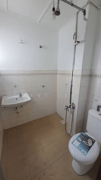 Rumah Teres 2 Tingkat untuk Dijual di Subang Jaya (Selangor) - Kent Lee - Bathroom - PropertyGuru.com.my