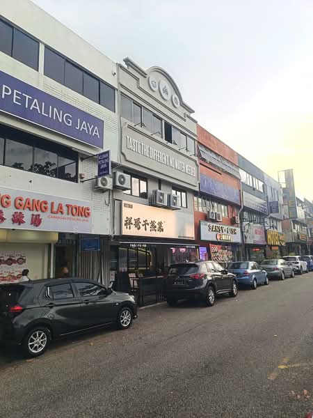 Shop / Office for Rent in SS2 (Petaling Jaya) - Simon Tan - Exterior - PropertyGuru.com.my