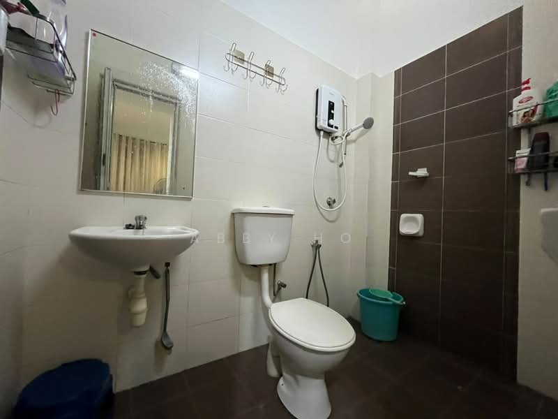 Rumah Teres 1 Tingkat untuk Dijual di Taman Rembia Perkasa (Rembia) - Abby Ho - Bathroom - PropertyGuru.com.my
