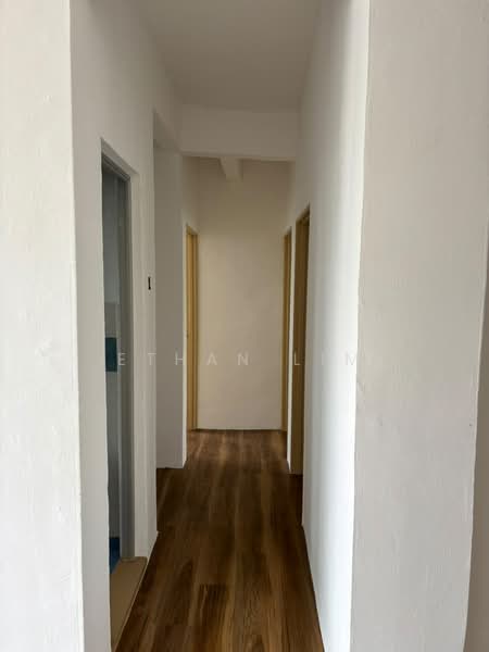 Rumah Flat untuk Disewa di Perumahan Rakyat Lima Kedai - Ethan Lim - Corridor - PropertyGuru.com.my