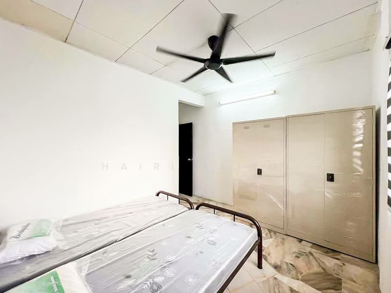 Rumah Flat untuk Dijual di Flat PKNS Section 7 - Hairi Halim - PropertyGuru.com.my
