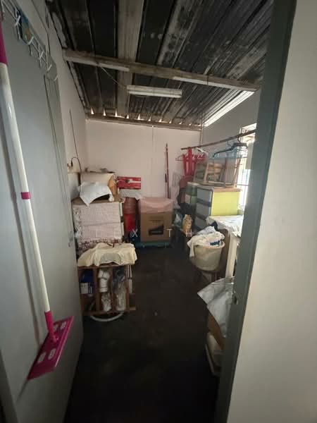 Rumah Teres 2 Tingkat untuk Dijual di Taman Pekaka (Sungai Dua) - Alex Thor - Interior - PropertyGuru.com.my