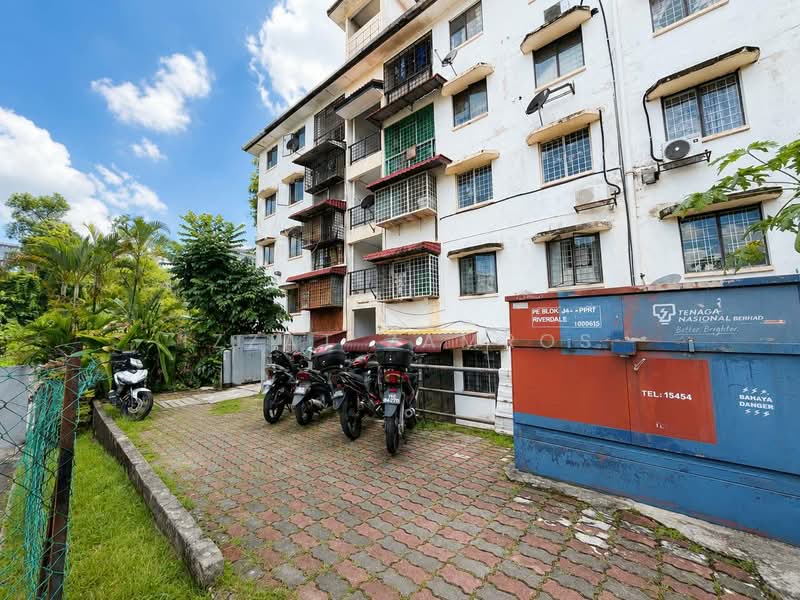 Apartment for Sale at Riverdale Park Apartments - Izzat Zamros - Exterior - PropertyGuru.com.my