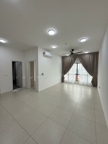 Servis Apartment untuk Disewa di Maya Ara Residences - Chuk Wai Yee (Y.E) - Living Room - PropertyGuru.com.my