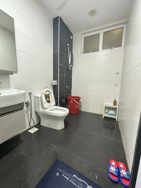 Service Residence for Sale at Twin Danga Residence - Florence Thong - Bathroom - PropertyGuru.com.my