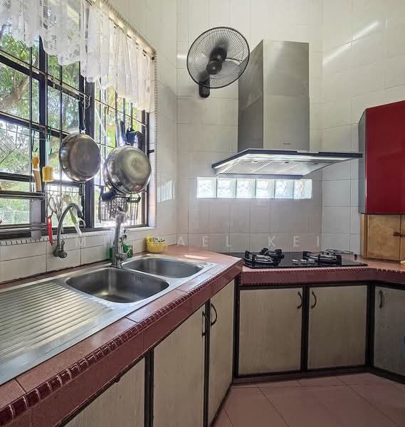 Rumah Banglo untuk Dijual di Seksyen 18 (Petaling Jaya) - Michael Kei - Kitchen - PropertyGuru.com.my