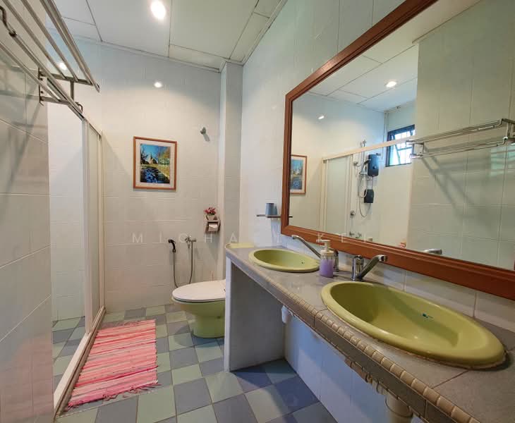 Rumah Banglo untuk Dijual di Seksyen 18 (Petaling Jaya) - Michael Kei - Bathroom - PropertyGuru.com.my