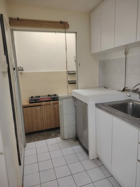 Apartment for Rent at Kiambang Apartment - Yen Lim - Kitchen - PropertyGuru.com.my