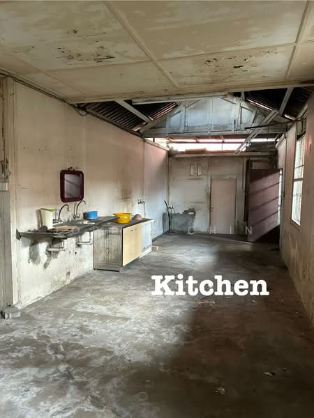 Rumah Berkembar untuk Dijual di Air Hitam (Ayer Itam) - Jordan Chin - Kitchen - PropertyGuru.com.my