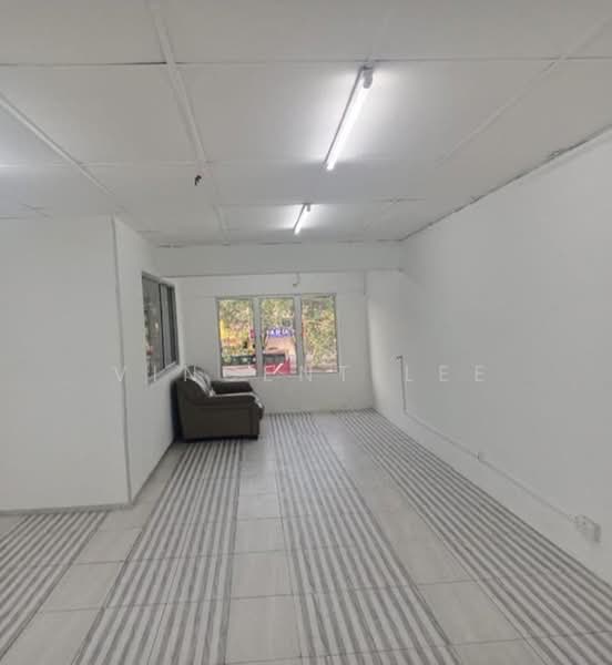 Kedai untuk Disewa di Bukit Sentosa (Rawang) - Vincent Lee - Living Room - PropertyGuru.com.my