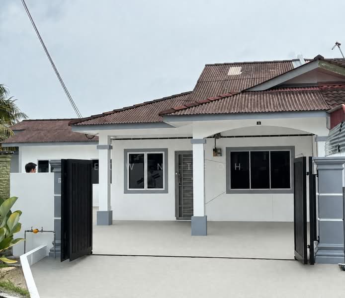 Rumah Teres 1 Tingkat untuk Dijual di Taman Sri Saujana (Kota Tinggi) - Edwin Teoh - Exterior - PropertyGuru.com.my