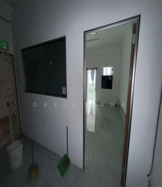 Shop / Office for Rent in Bandar Seri Putra (Bangi) - David Tang - PropertyGuru.com.my