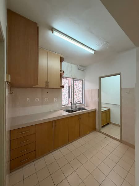Pangsapuri untuk Disewa di Aliran Damai - Soon Sheng Law - Kitchen - PropertyGuru.com.my