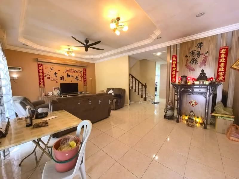 Rumah Teres 2 Tingkat untuk Dijual di Taman Desa Rishah (Ipoh) - Jeff Tan - Living Room - PropertyGuru.com.my