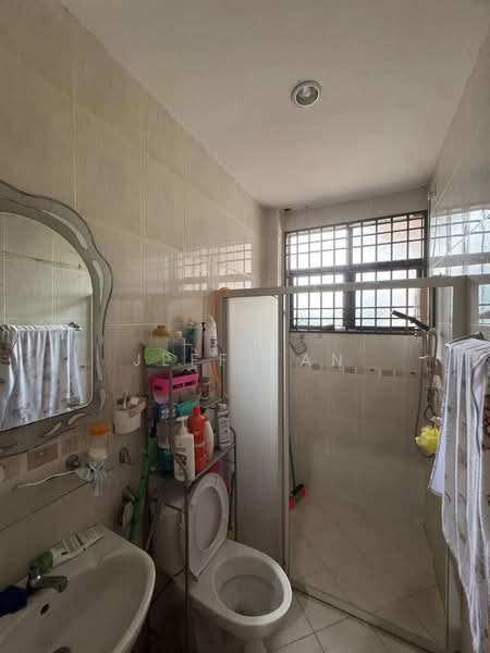 Rumah Teres 2 Tingkat untuk Dijual di Taman Desa Rishah (Ipoh) - Jeff Tan - Bathroom - PropertyGuru.com.my