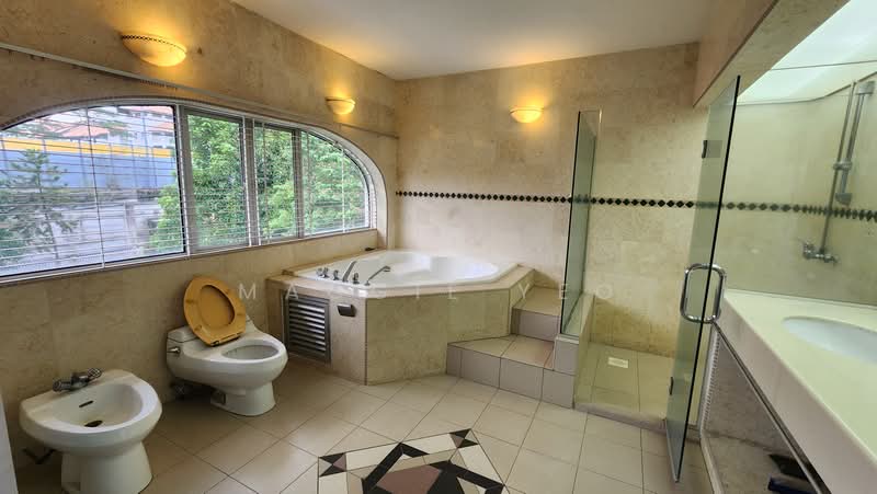 Bungalow for Sale in Taman Bukit Pantai (Bangsar) - Maggie Yeo - Bathroom - PropertyGuru.com.my
