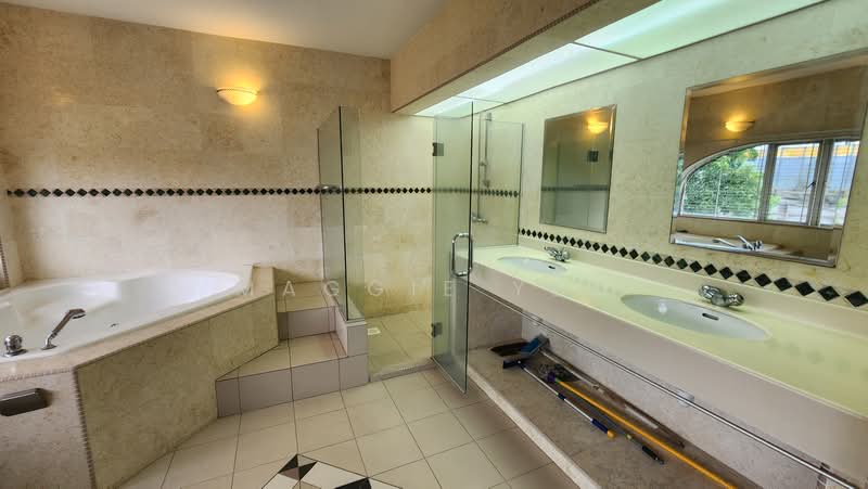 Bungalow for Sale in Taman Bukit Pantai (Bangsar) - Maggie Yeo - Bathroom - PropertyGuru.com.my